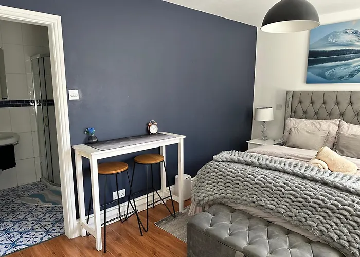 Lux Akinle Residence